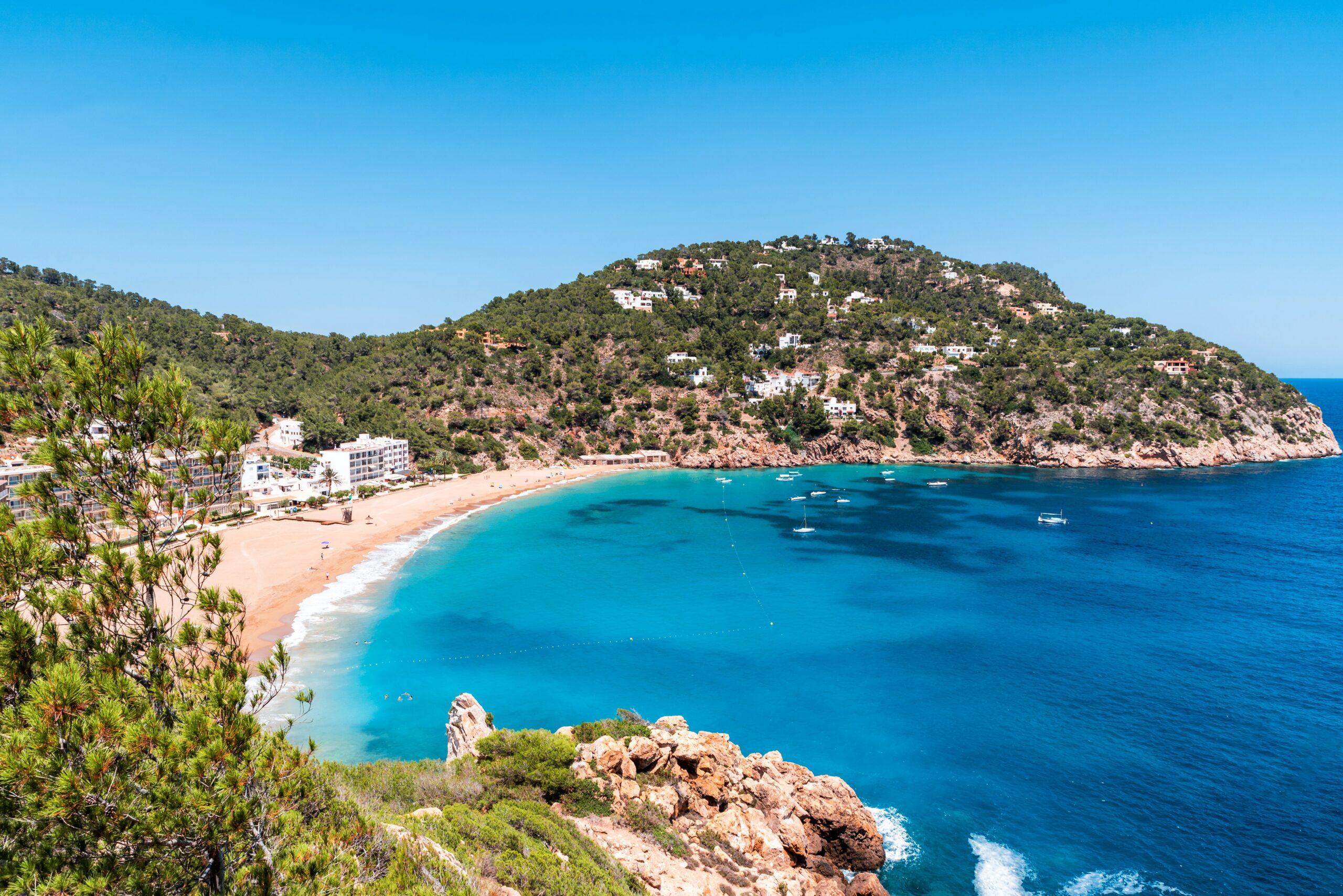 Read more about the article The Ultimate Ibiza Travel Guide
